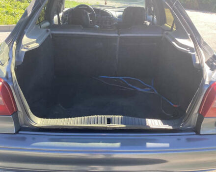 Серый Форд Мондео, объемом двигателя 1.8 л и пробегом 365 тыс. км за 2000 $, фото 20 на Automoto.ua