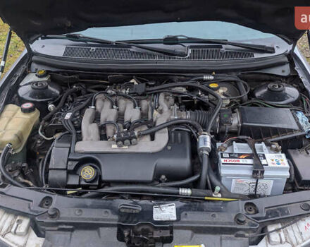 Серый Форд Мондео, объемом двигателя 2.5 л и пробегом 239 тыс. км за 2500 $, фото 8 на Automoto.ua