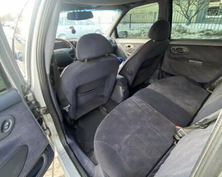 Серый Форд Мондео, объемом двигателя 2.5 л и пробегом 625 тыс. км за 1749 $, фото 12 на Automoto.ua