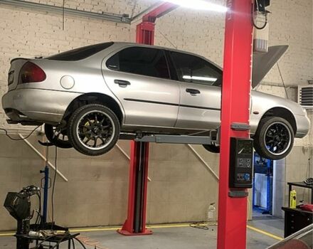 Серый Форд Мондео, объемом двигателя 1.6 л и пробегом 400 тыс. км за 2399 $, фото 7 на Automoto.ua