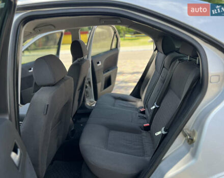 Серый Форд Мондео, объемом двигателя 2 л и пробегом 282 тыс. км за 3700 $, фото 18 на Automoto.ua