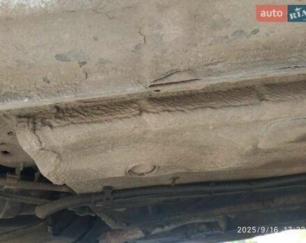 Сірий Форд Мондео, об'ємом двигуна 2 л та пробігом 321 тис. км за 2100 $, фото 40 на Automoto.ua