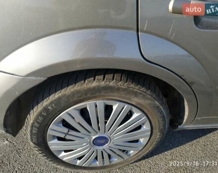 Сірий Форд Мондео, об'ємом двигуна 2 л та пробігом 321 тис. км за 2100 $, фото 34 на Automoto.ua