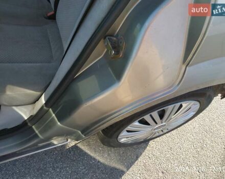 Сірий Форд Мондео, об'ємом двигуна 2 л та пробігом 321 тис. км за 2100 $, фото 30 на Automoto.ua