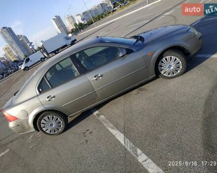 Сірий Форд Мондео, об'ємом двигуна 2 л та пробігом 321 тис. км за 2100 $, фото 8 на Automoto.ua