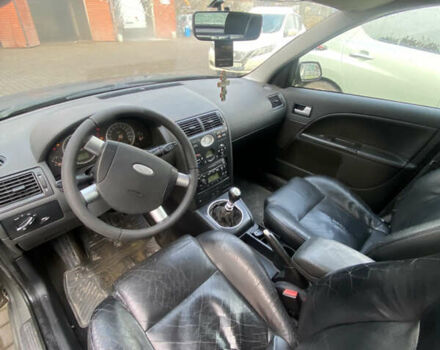 Серый Форд Мондео, объемом двигателя 2 л и пробегом 274 тыс. км за 2350 $, фото 8 на Automoto.ua