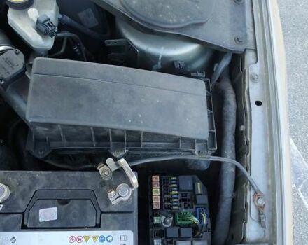 Сірий Форд Мондео, об'ємом двигуна 2 л та пробігом 321 тис. км за 2100 $, фото 57 на Automoto.ua