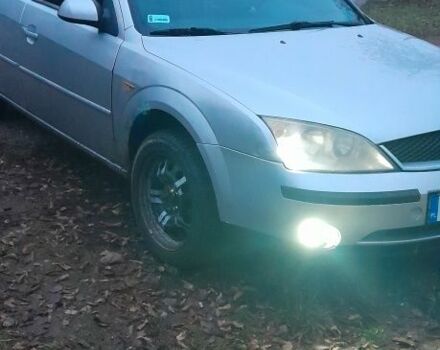 Сірий Форд Мондео, об'ємом двигуна 2 л та пробігом 300 тис. км за 1017 $, фото 1 на Automoto.ua