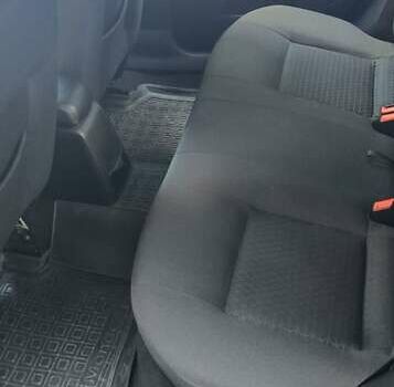 Сірий Форд Мондео, об'ємом двигуна 1.8 л та пробігом 226 тис. км за 4100 $, фото 10 на Automoto.ua