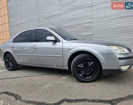 Форд Мондео 2004 в Харькове на Automoto.ua Серый Форд Мондео, объемом двигателя 1.8 л и пробегом 227 тыс. км за 5200 $, фото 6 на Automoto.ua