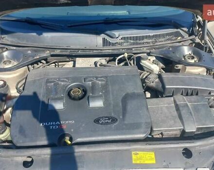 Форд Мондео 2004 в Киеве на Automoto.ua Серый Форд Мондео, объемом двигателя 2 л и пробегом 370 тыс. км за 3300 $, фото 14 на Automoto.ua