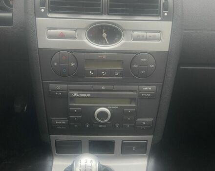 Сірий Форд Мондео, об'ємом двигуна 1.8 л та пробігом 295 тис. км за 3250 $, фото 6 на Automoto.ua