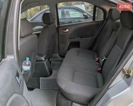 Сірий Форд Мондео, об'ємом двигуна 2 л та пробігом 271 тис. км за 3900 $, фото 10 на Automoto.ua