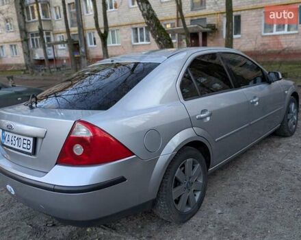 Сірий Форд Мондео, об'ємом двигуна 2 л та пробігом 271 тис. км за 3900 $, фото 5 на Automoto.ua