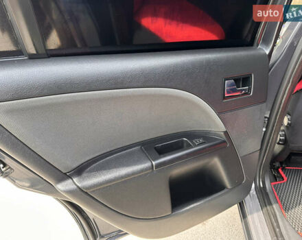 Серый Форд Мондео, объемом двигателя 2 л и пробегом 284 тыс. км за 4500 $, фото 2 на Automoto.ua