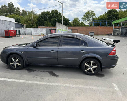 Серый Форд Мондео, объемом двигателя 2 л и пробегом 284 тыс. км за 4500 $, фото 13 на Automoto.ua