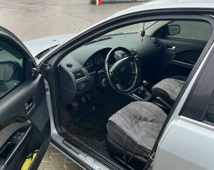 Серый Форд Мондео, объемом двигателя 2 л и пробегом 251 тыс. км за 4850 $, фото 9 на Automoto.ua