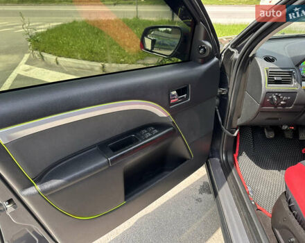 Серый Форд Мондео, объемом двигателя 2 л и пробегом 284 тыс. км за 4500 $, фото 1 на Automoto.ua