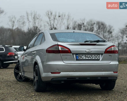 Серый Форд Мондео, объемом двигателя 2 л и пробегом 297 тыс. км за 4999 $, фото 4 на Automoto.ua