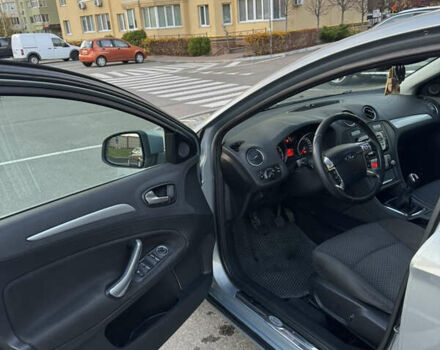 Серый Форд Мондео, объемом двигателя 1.6 л и пробегом 269 тыс. км за 5499 $, фото 26 на Automoto.ua