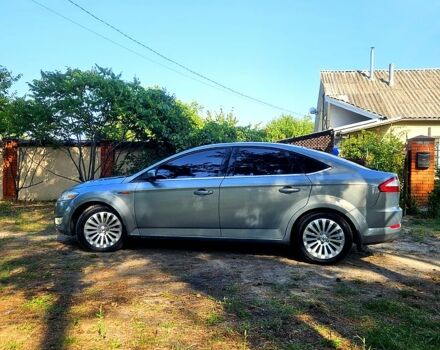 Серый Форд Мондео, объемом двигателя 1.8 л и пробегом 330 тыс. км за 6000 $, фото 7 на Automoto.ua