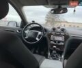 Серый Форд Мондео, объемом двигателя 1.8 л и пробегом 293 тыс. км за 5500 $, фото 9 на Automoto.ua