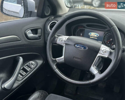 Серый Форд Мондео, объемом двигателя 2 л и пробегом 297 тыс. км за 4999 $, фото 11 на Automoto.ua