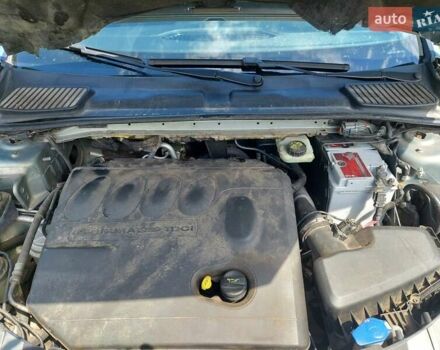 Серый Форд Мондео, объемом двигателя 2 л и пробегом 370 тыс. км за 6100 $, фото 6 на Automoto.ua