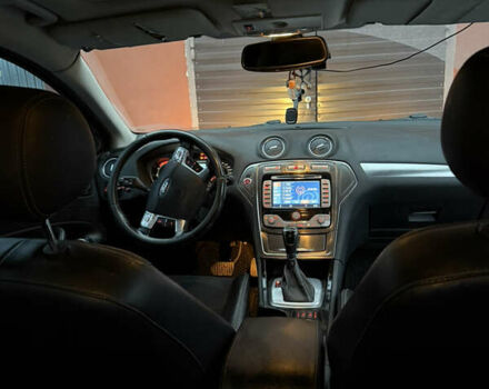 Серый Форд Мондео, объемом двигателя 2 л и пробегом 341 тыс. км за 6100 $, фото 5 на Automoto.ua