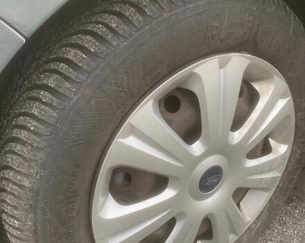 Сірий Форд Мондео, об'ємом двигуна 1.75 л та пробігом 390 тис. км за 5800 $, фото 11 на Automoto.ua