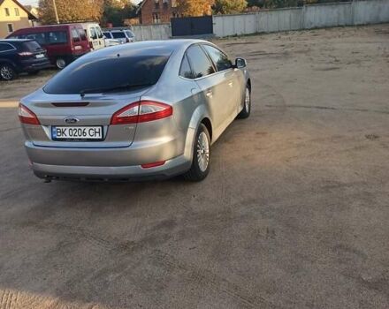 Сірий Форд Мондео, об'ємом двигуна 2 л та пробігом 240 тис. км за 5700 $, фото 4 на Automoto.ua