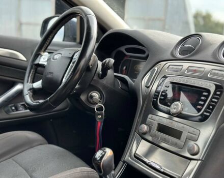 Серый Форд Мондео, объемом двигателя 2 л и пробегом 325 тыс. км за 6590 $, фото 31 на Automoto.ua