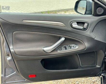 Серый Форд Мондео, объемом двигателя 2 л и пробегом 325 тыс. км за 6590 $, фото 13 на Automoto.ua