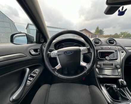 Серый Форд Мондео, объемом двигателя 2 л и пробегом 325 тыс. км за 6590 $, фото 25 на Automoto.ua