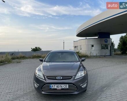 Сірий Форд Мондео, об'ємом двигуна 2 л та пробігом 272 тис. км за 6900 $, фото 3 на Automoto.ua