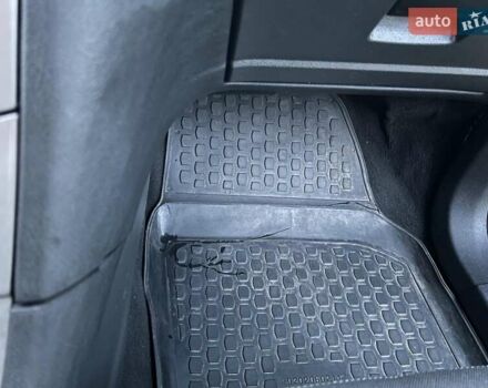 Серый Форд Мондео, объемом двигателя 1.8 л и пробегом 230 тыс. км за 7600 $, фото 13 на Automoto.ua