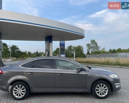 Сірий Форд Мондео, об'ємом двигуна 2 л та пробігом 272 тис. км за 6900 $, фото 12 на Automoto.ua