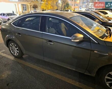 Сірий Форд Мондео, об'ємом двигуна 1.6 л та пробігом 307 тис. км за 7350 $, фото 4 на Automoto.ua