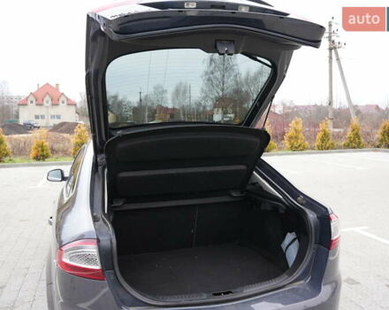 Серый Форд Мондео, объемом двигателя 1.6 л и пробегом 256 тыс. км за 8900 $, фото 29 на Automoto.ua