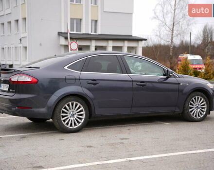 Серый Форд Мондео, объемом двигателя 1.6 л и пробегом 256 тыс. км за 8900 $, фото 4 на Automoto.ua