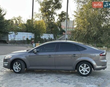 Сірий Форд Мондео, об'ємом двигуна 2 л та пробігом 269 тис. км за 9900 $, фото 7 на Automoto.ua