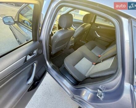 Сірий Форд Мондео, об'ємом двигуна 2 л та пробігом 179 тис. км за 9200 $, фото 15 на Automoto.ua