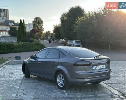 Сірий Форд Мондео, об'ємом двигуна 2 л та пробігом 269 тис. км за 9900 $, фото 5 на Automoto.ua
