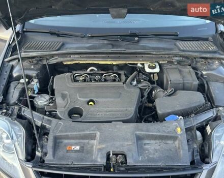 Сірий Форд Мондео, об'ємом двигуна 2 л та пробігом 269 тис. км за 9900 $, фото 17 на Automoto.ua