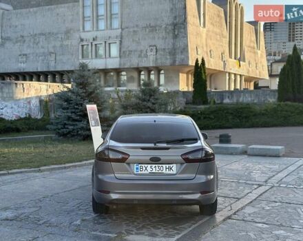 Сірий Форд Мондео, об'ємом двигуна 2 л та пробігом 269 тис. км за 9900 $, фото 4 на Automoto.ua