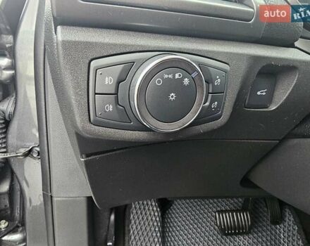 Серый Форд Мондео, объемом двигателя 2 л и пробегом 143 тыс. км за 18000 $, фото 17 на Automoto.ua