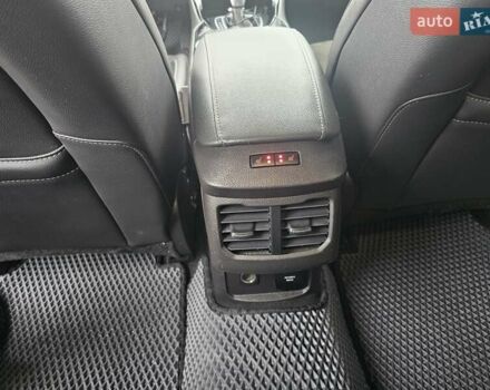 Серый Форд Мондео, объемом двигателя 2 л и пробегом 143 тыс. км за 18000 $, фото 21 на Automoto.ua