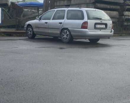 Сірий Форд Мондео, об'ємом двигуна 1.6 л та пробігом 250 тис. км за 2300 $, фото 1 на Automoto.ua