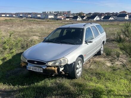 Серый Форд Мондео, объемом двигателя 1.8 л и пробегом 200 тыс. км за 700 $, фото 1 на Automoto.ua