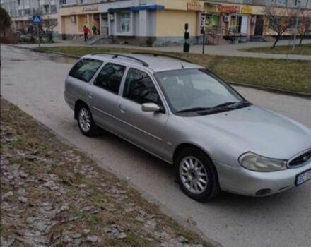 Сірий Форд Мондео, об'ємом двигуна 1.8 л та пробігом 228 тис. км за 2200 $, фото 1 на Automoto.ua